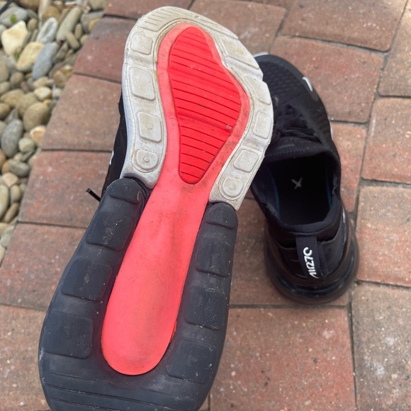 Nike Air Max 270 Black White Athletic Sneakers Size 8 Men - Picture 6 of 8